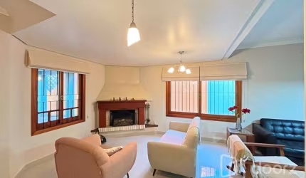 Casa com 3 quartos à venda na Rua Torre de Pedra, 72, Espírito Santo, Porto Alegre, 215 m2 por R$ 850.000