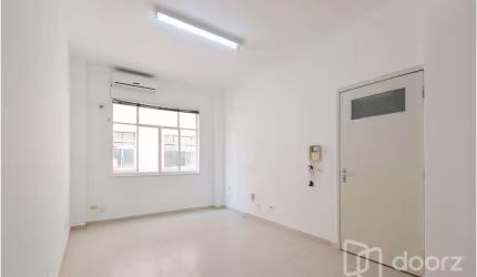 Sala comercial à venda na Rua Sete de Abril, 118, República, São Paulo, 75 m2 por R$ 200.000