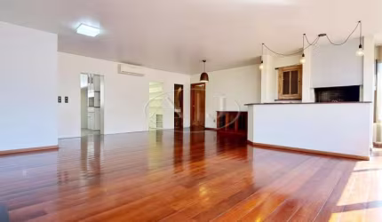 DESOCUPADO!!!  AMPLO 160M² 3 DORMITÓRIOS COM ENORME SACADA E SOL NORTE NO CORAÇÃO DO BAIRRO MONT SERRAT!!!