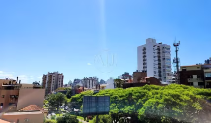 Cobertura duplex  à venda bairro Petrópolis, Porto Alegre - Semi Mobiliada, Churrasqueira e Varanda!