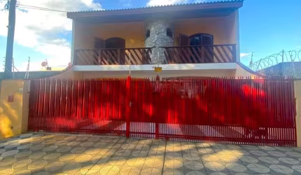 Casa com 5 quartos à venda na Maria Lopes Castilho, 194, Vila Espírito Santo, Sorocaba por R$ 749.000
