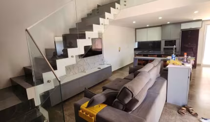 Casa com 2 quartos para alugar na Doutor Antônio Mônaco de Carvalho, 270, Jardim Piazza di Roma, Sorocaba por R$ 5.500