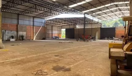 Barracão / Galpão / Depósito para alugar na Rua Quirino de Mello, 1241, Aparecidinha, Sorocaba por R$ 12.000