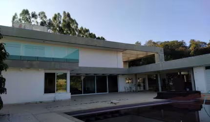 Casa duplex para aluguel, 9 quartos, 1 suíte, 5 vagas, Condomínio Belvedere - ESMERALDAS/MG