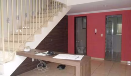 CASA EM CONDOMÍNIO+VAGA DEMARCADA+ÚLTIMA CASA DO CONDOMÍNIO