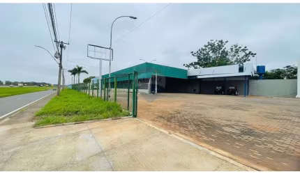 Aluguel de Galpão Industrial às Margens da Rodovia Anhanguera, Próximo ao Aeroporto Leite Lopes