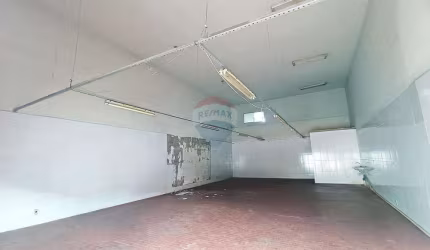 Salão Comercial de 200 m² para Locação – Centro de Ribeirão Preto