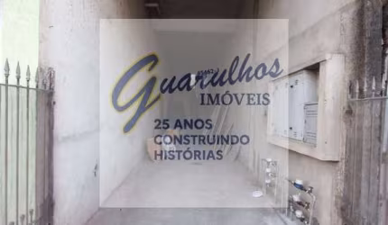Sobrado com 2 dormitórios para alugar por R$2300/mês - Jardim Rosana - Guarulhos/SP