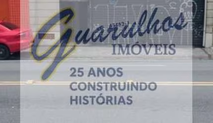 Um terreno de 10 x 40 , 400 metros quadrados com 03 casas antigas ao lado da avenida Sezefredo Fagun