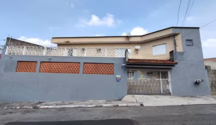 Sobrado para Venda em São Paulo, Parque são Rafael, 3 dormitórios, 3 suítes, 1 banheiro, 2 vagas