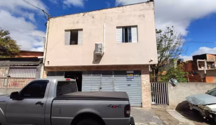 Casa para Locação em São Paulo, Jardim Rodolfo Pirani, 2 dormitórios, 1 banheiro, 2 vagas