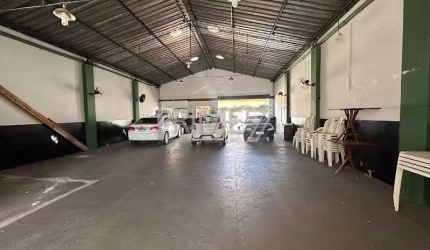Prédio à venda na Nossa Senhora de Fátima, Piracicaba  por R$ 780.000