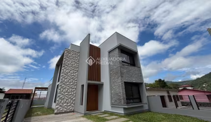 Casa com 3 quartos à venda na ESTRADA GERAL CANTO DO SIRIU, 123, Siriú, Garopaba, 160 m2 por R$ 1.850.000