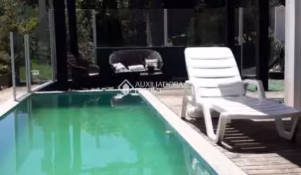 Casa com 3 quartos à venda na Rua Bernardino Manoel Rodrigues, 24, Centro, Garopaba, 280 m2 por R$ 2.000.000