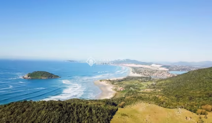 Casa com 2 quartos à venda na CAMINHO DO REI, 4444, Praia do Rosa, Imbituba, 4957 m2 por R$ 2.340.000