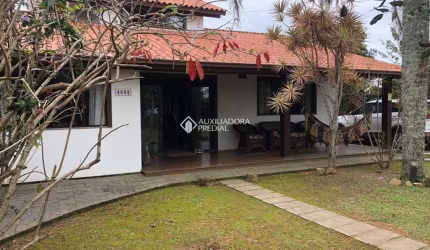 Casa com 2 quartos à venda na PALHOCINHA, 122, Areais da Palhocinha, Garopaba, 135 m2 por R$ 1.700.000