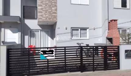 Casa com 2 quartos à venda na MARCOS INACIO DE ABREU, 318, Ferraz, Garopaba, 100 m2 por R$ 995.000