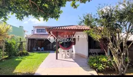 Casa com 4 quartos à venda na VIUVA MARIA ANTONIA DOS SANTOS, 395, Centro, Garopaba, 110 m2 por R$ 1.480.000