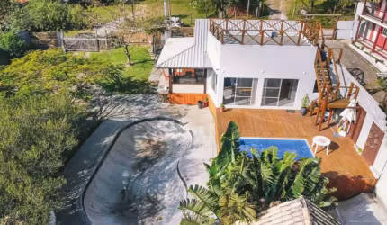 Casa com 5 quartos à venda na PORTO NOVO, 7643, Praia do Rosa, Imbituba, 304 m2 por R$ 1.790.000