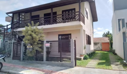 Casa comercial à venda na ISMAEL LOBO, 21, Centro, Garopaba, 200 m2 por R$ 2.000.000