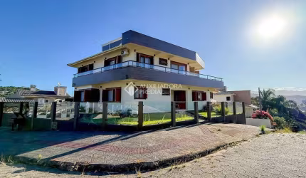 Casa com 4 quartos à venda na Vitor Carlos Nauck, 405, Centro, Garopaba, 405 m2 por R$ 2.600.000