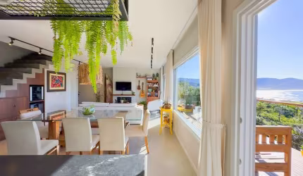Casa com 4 quartos à venda na Joaquim De Souza Pires, 134, Centro, Garopaba, 200 m2 por R$ 2.650.000