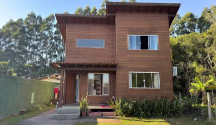 Casa com 2 quartos à venda na Maria Madalena Damaceno Vieira, 5, Campo Duna, Garopaba, 61 m2 por R$ 499.000