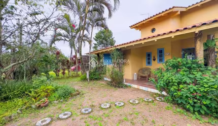 Casa com 3 quartos à venda na Badejo, 71, Praia da Barra, Garopaba, 180 m2 por R$ 1.200.000