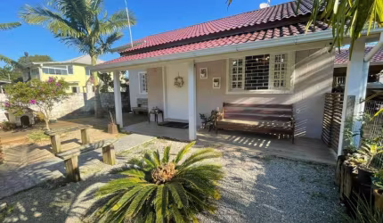 Casa com 2 quartos à venda na 7, 11, Lot. Praia de Ibiraquera, Imbituba, 120 m2 por R$ 750.000