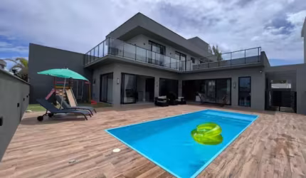 Casa com 4 quartos à venda na Daril Cabral Da Silva, 120, Itapiruba, Imbituba, 290 m2 por R$ 2.200.000