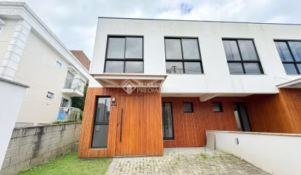 Casa com 3 quartos à venda na Marcos Bernardino Rodrigues, 116, Ambrósio, Garopaba, 99 m2 por R$ 747.000