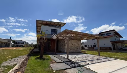 Casa em condomínio fechado com 3 quartos à venda na Grp 396, 1851, Zona Rural, Garopaba, 301 m2 por R$ 2.850.000