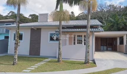 Casa com 3 quartos à venda na Rod. Inácio de Abreu, 1, Costa Do Macacu, Garopaba, 172 m2 por R$ 953.990