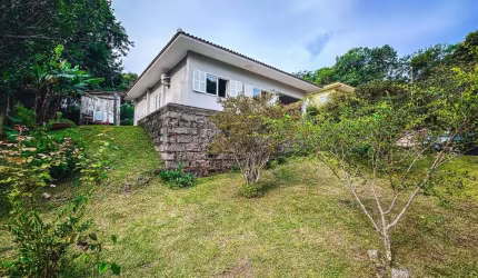 Casa com 3 quartos à venda na Jonatas Alves, 93, Centro, Garopaba, 120 m2 por R$ 1.385.000