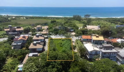 Terreno à venda na Municipal Grp - 110, 10, Praia da Silveira, Garopaba, 900 m2 por R$ 3.000.000