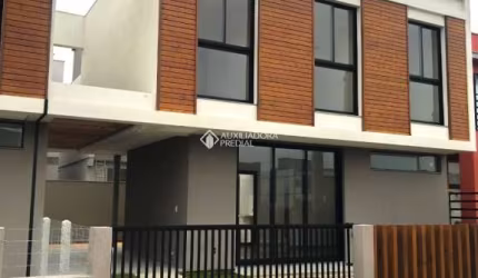 Casa com 3 quartos à venda na Jaime Menezes, 468, Campo Duna, Garopaba, 88 m2 por R$ 580.000
