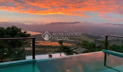 Casa em condomínio fechado com 5 quartos à venda na Dos Camarões, 101, Praia da Ferrugem, Garopaba, 600 m2 por R$ 4.900.000