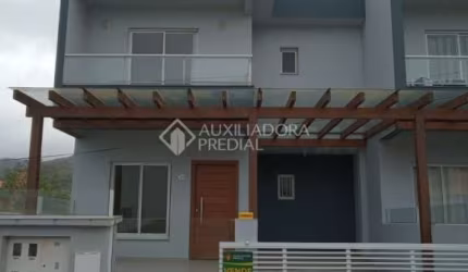 Casa com 3 quartos à venda na ESLY SANDRINI NAUCK - QUINTA DOS ACORES, 537, Centro, Garopaba, 107 m2 por R$ 723.000