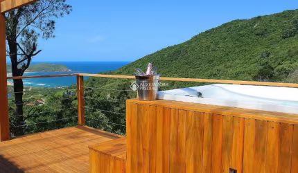 Casa com 1 quarto à venda na MUNICIPAL GRP - 110, 1234, Praia da Silveira, Garopaba, 70 m2 por R$ 790.000