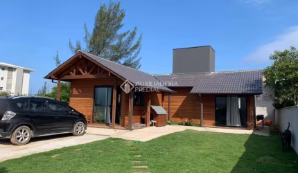 Casa com 2 quartos à venda na Avenida Quatorze, 111, Itapiruba, Imbituba, 72 m2 por R$ 460.000