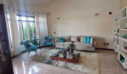 Casa à venda em Sorocaba, Vila Carvalho, com 3 quartos, com 259 m²