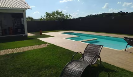 Casa à venda em Araçoiaba da Serra, Condomínio Saint Charbel, com 4 suítes, com 500 m²