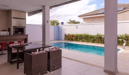 Casa à venda em Sorocaba, Condomínio Campos do Conde, com 3 suítes, com 248 m²