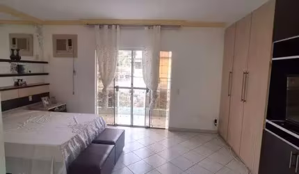 Imóvel para venda tem 174 metros quadrados com 3 quartos em Itapuã - Salvador - BA