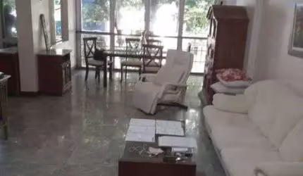 Apartamento para venda possui 165 metros quadrados com 3 quartos em Barra - Salvador - BA