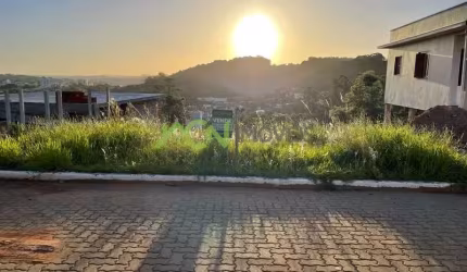 Terreno 290m² no Loteamento Floresta Imperial