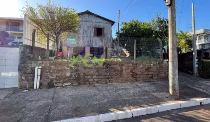 Casa 2 dormitórios (1 suite), terreno com 360,00m², Bairro Primavera