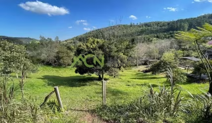 Área de 2.535,20m² no Bairro das Rosas