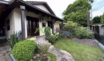 Casa à venda no bairro Floresta, com 2 quartos