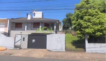 Casa com 3 dormitórios, no bairro Floresta, Estância Velha